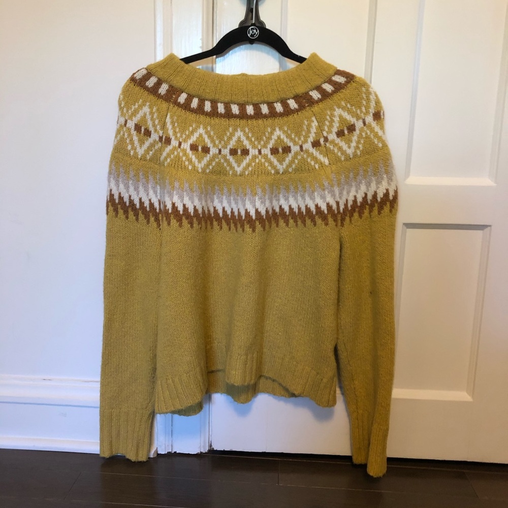 wide neck American eagle sweater AMAZING CONDITION